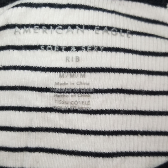 American Eagle. Medium. White shirt with black stripes. - Picture 7 of 8